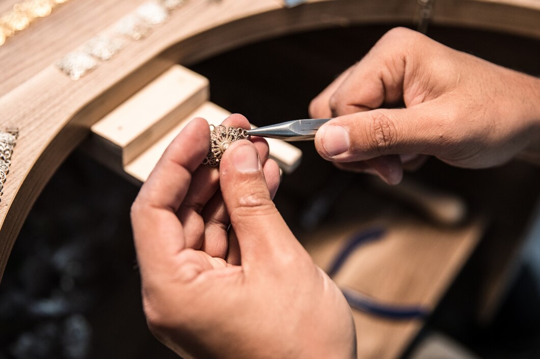 Jak wybrać właściwe narzędzia diamentowe do cięcia kamienia?