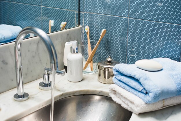 Jak dokonać wyboru właściwego sprzętu łazienkowego, tak, aby zapewnić sobie przyjemny i relaksujący prysznic?